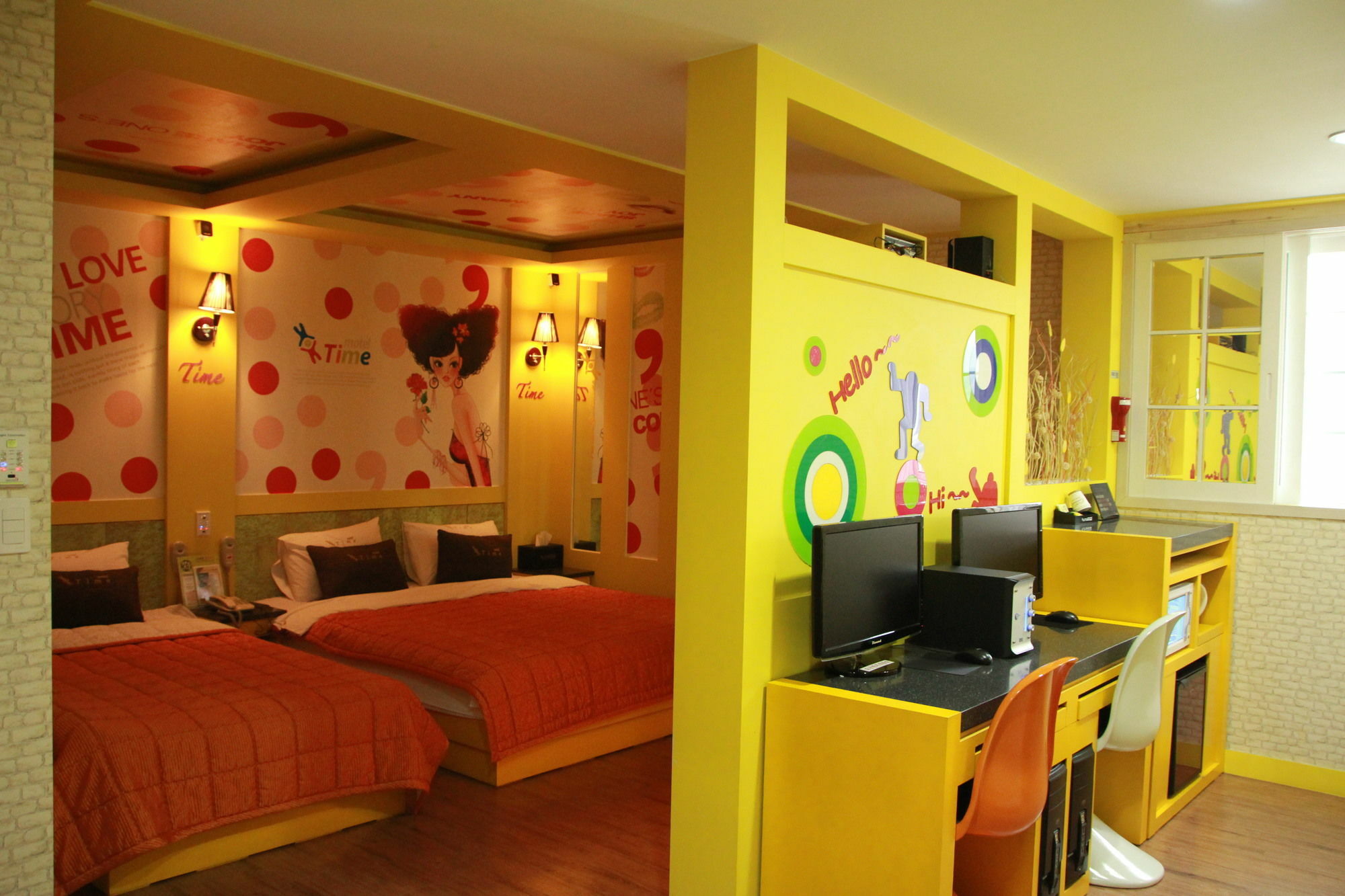 Time Motel Kjongdzsu Kültér fotó