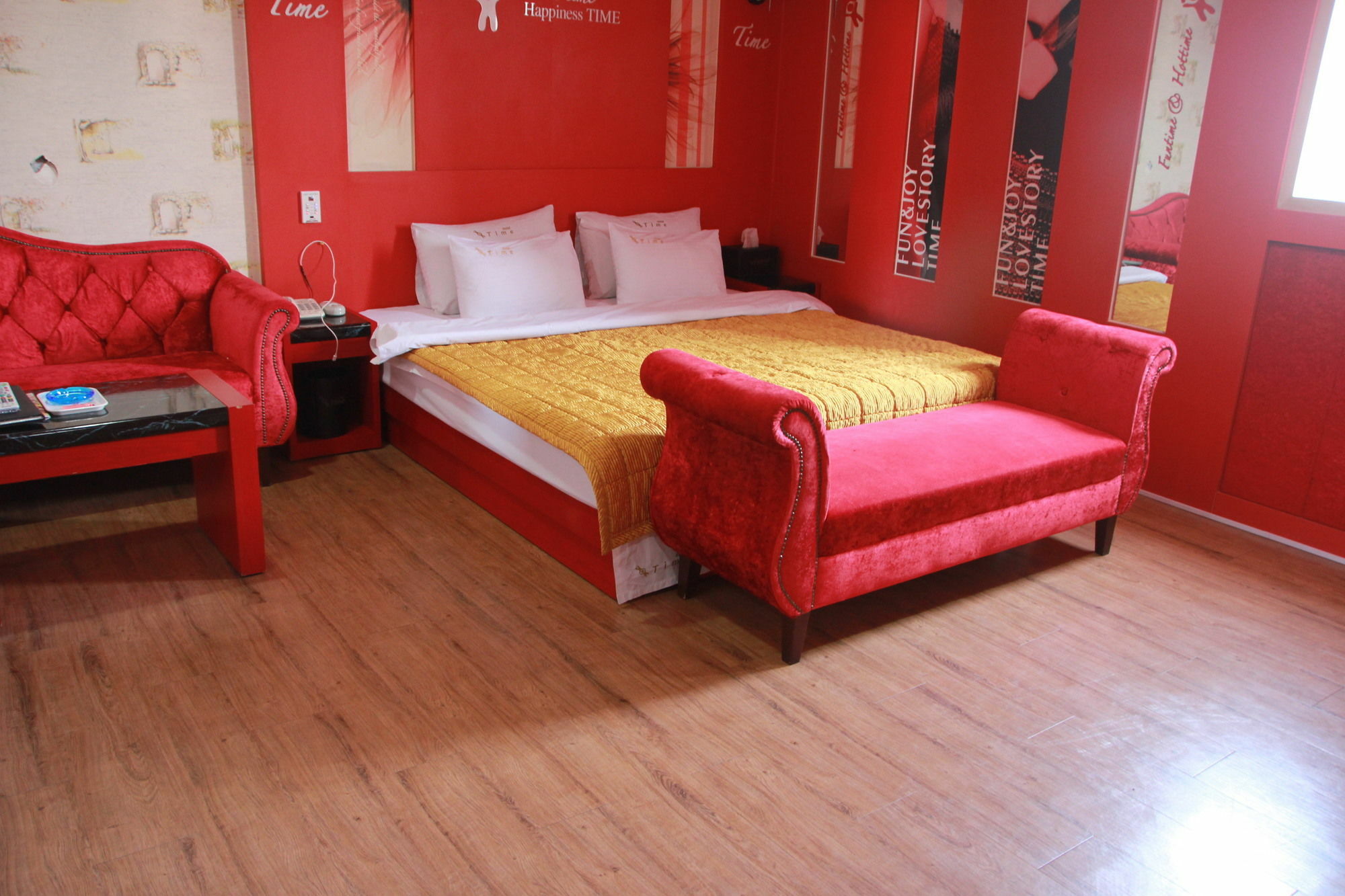 Time Motel Kjongdzsu Kültér fotó
